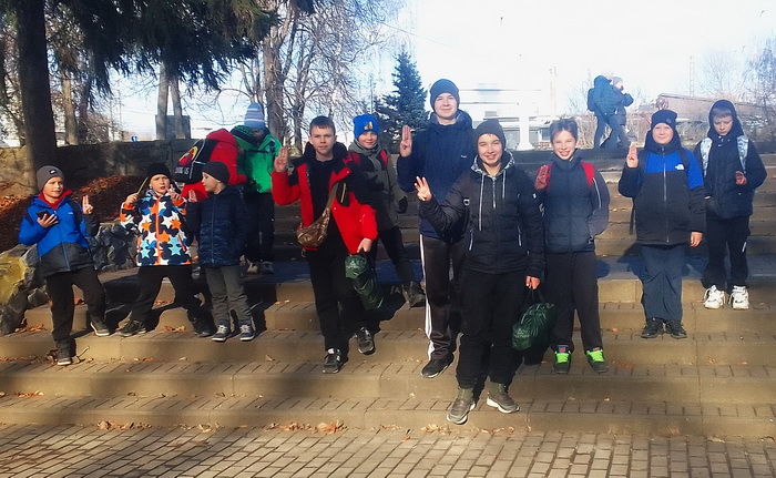 ОСІННІ СТЕЖИНКИ СКАУТІВ СУМЩИННИ